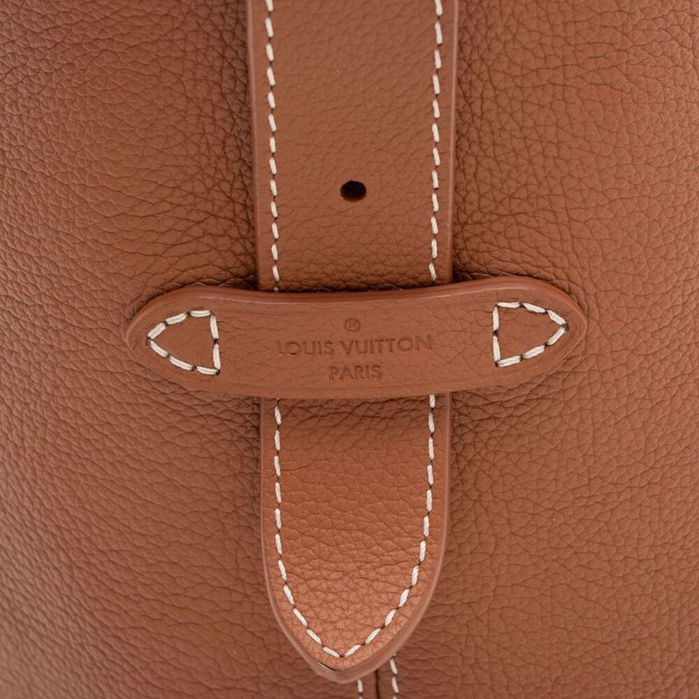 Louis Vuitton Calfskin Low Key MM Hobo - Picture 10 of 14